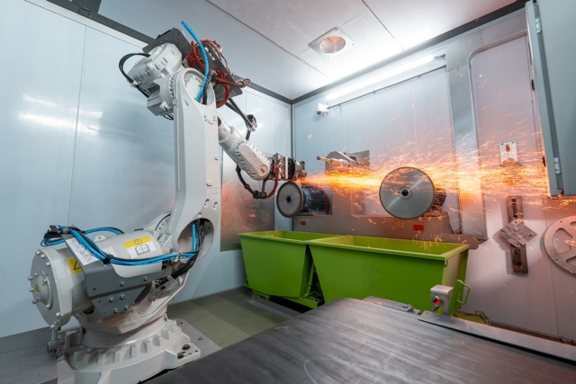 Automatización de operaciones de acabado con células robotizadas SiiF